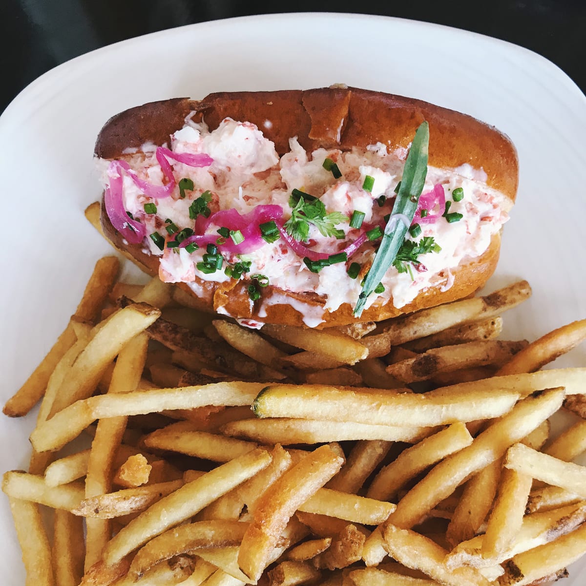 Cru Lobster Roll