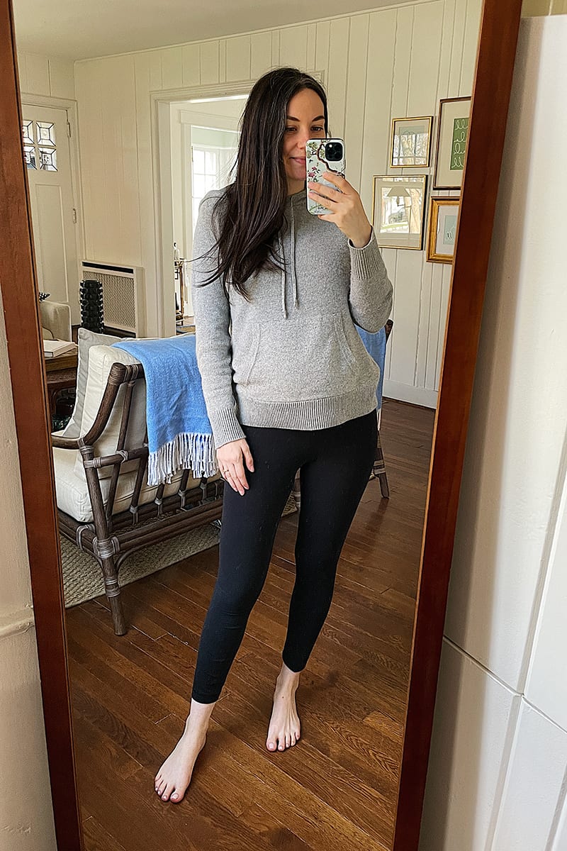 hoodie and leggings at home | WEEK OF OUTFITS 4.6.21