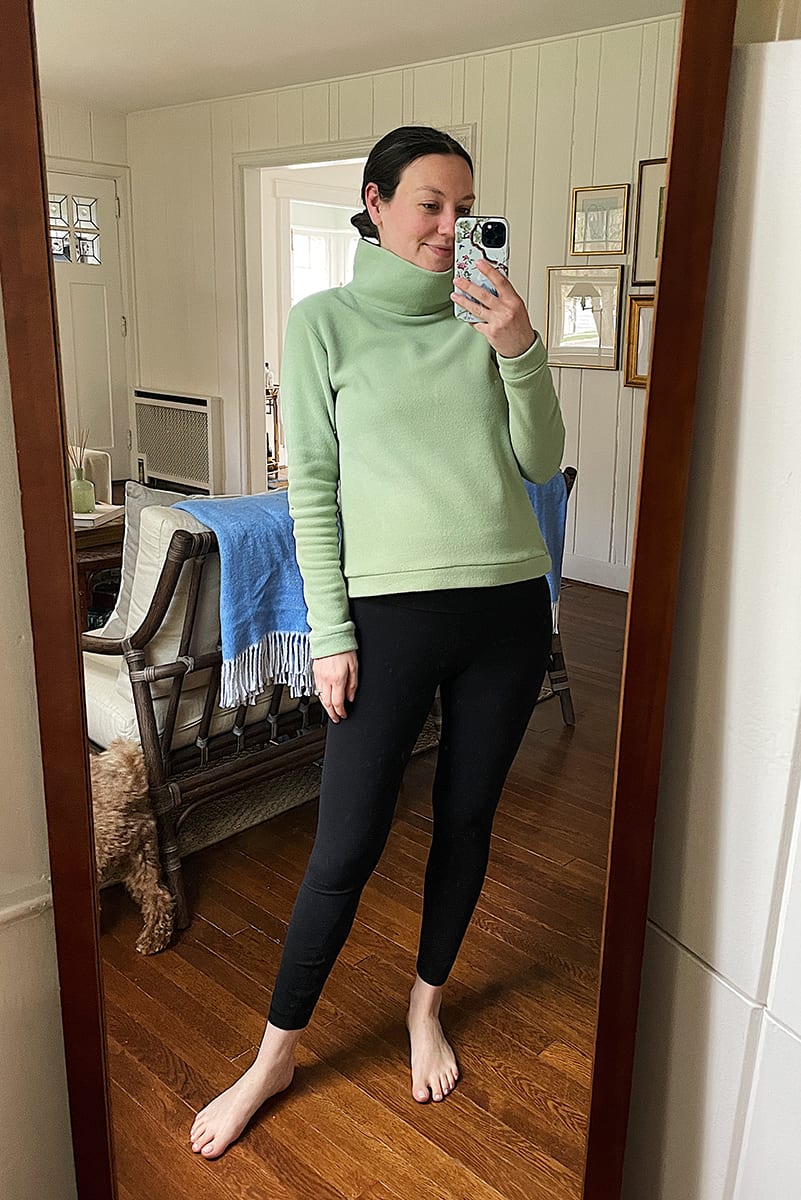 Dudley fleece sweater high neck | WEEK OF OUTFITS 4.27.21